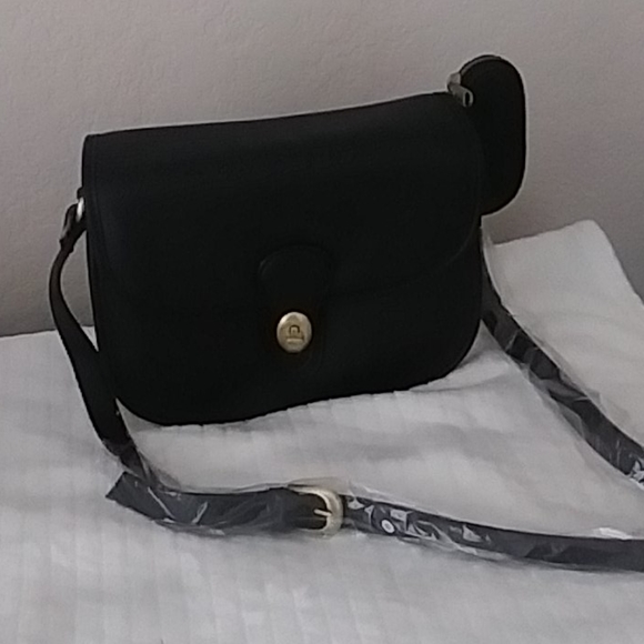 NWT Black Handbag - Picture 1 of 7